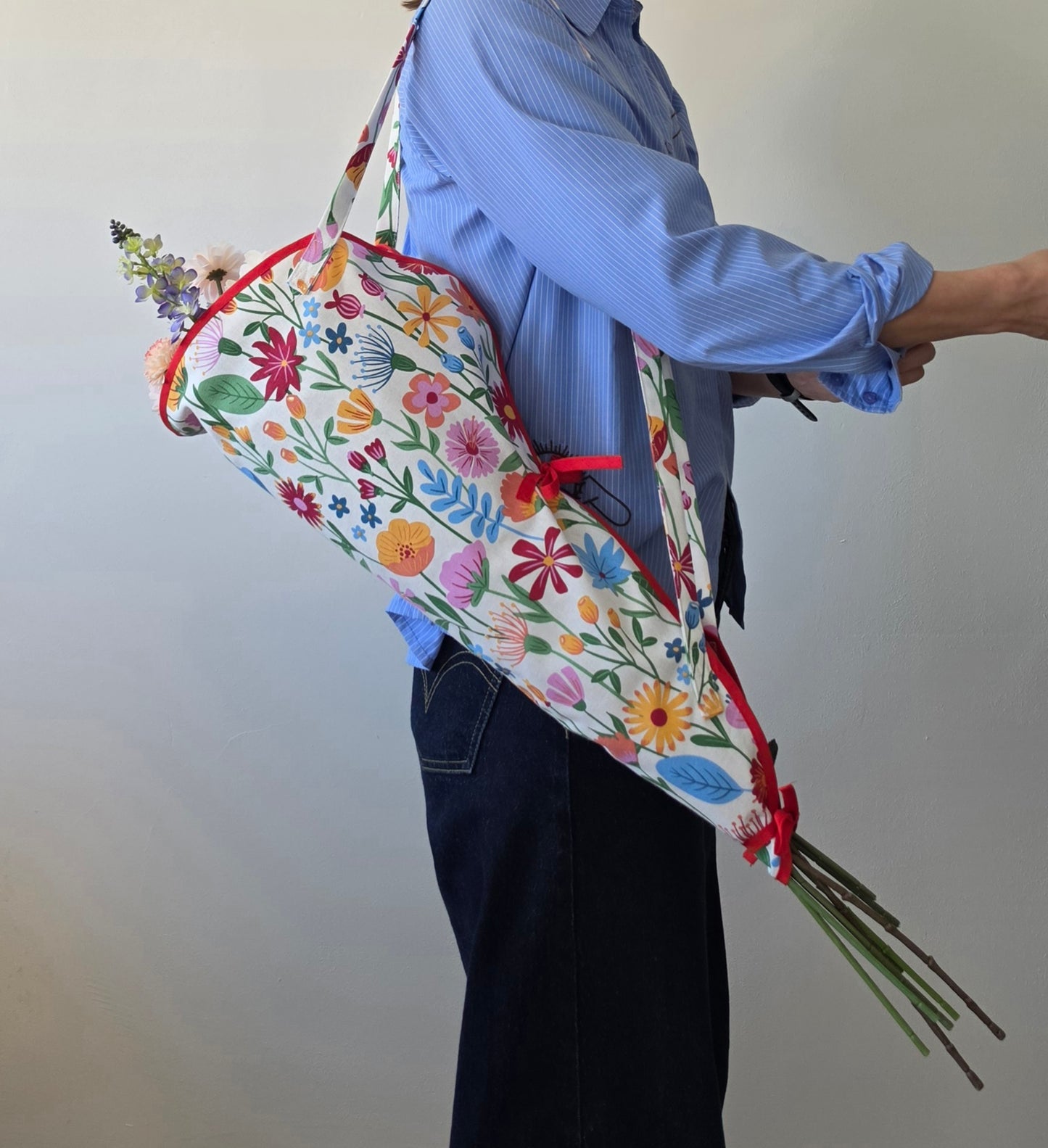 Kari Bag - Bloementas | bloemen met rood bandje